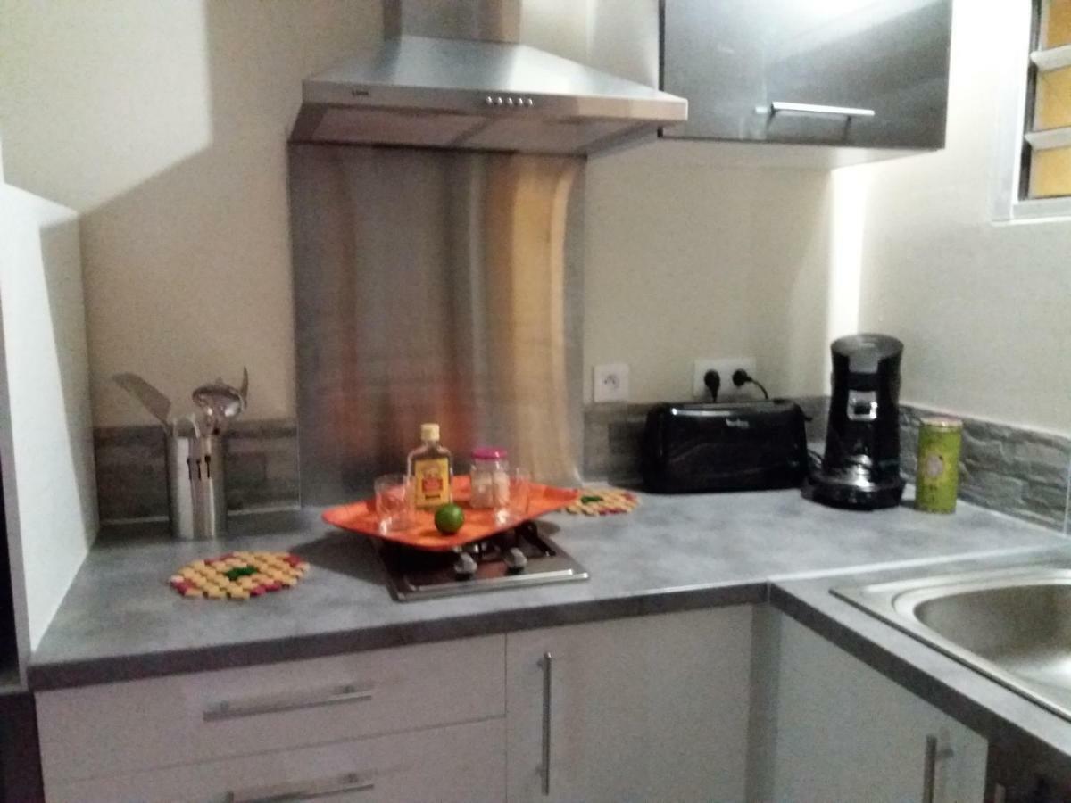 Gite Manguier Appartement Bouillante Buitenkant foto