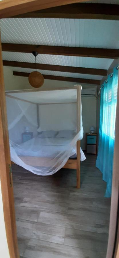 Gite Manguier Appartement Bouillante Buitenkant foto